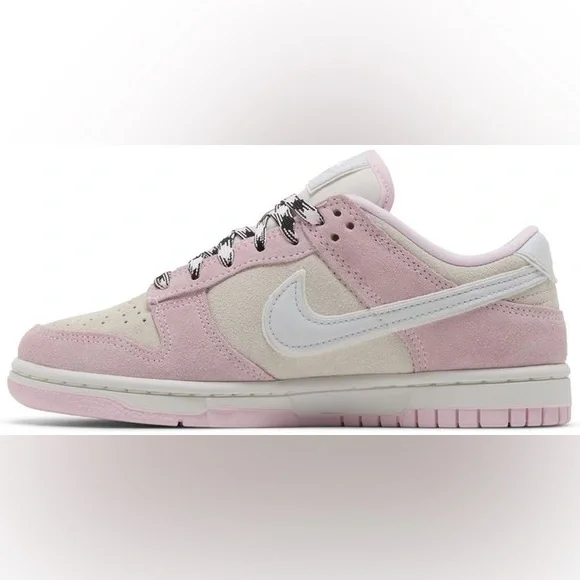 NIKE Dunk Low LX "Pink Foam" sneakers Size 7 - Picture 3 of 16